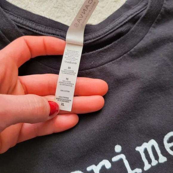 "TRUE CRIME, FAB WINE"  Graphic Tshirt - Picture 4 of 8